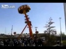 Жуткое падение с аттракциона