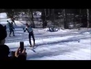 Череда падений из-за одного лыжника