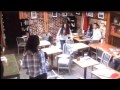 Забавный розыгрыш в кафе