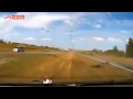 Грузовик переехал разлетевшуюся легковушку
