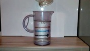 Опыт с преломлением воды