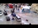 Как разгружают паром с автомобилями во время сильного шторма