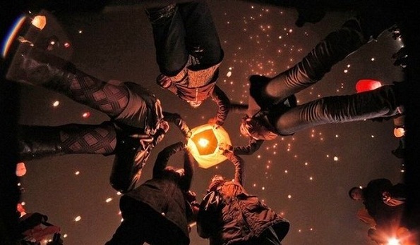 sky_lanterns_01.jpg